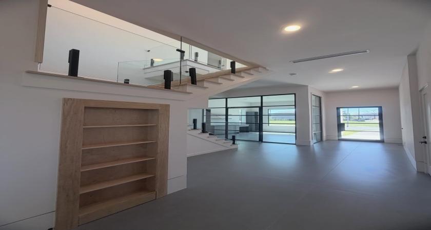property-image